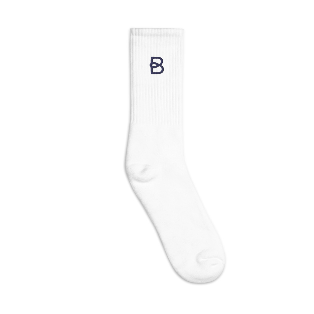 embroidered-crew-socks-white-outside-61ea03260ed27.jpg